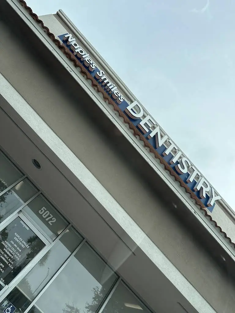 Naples Smiles Dentistry