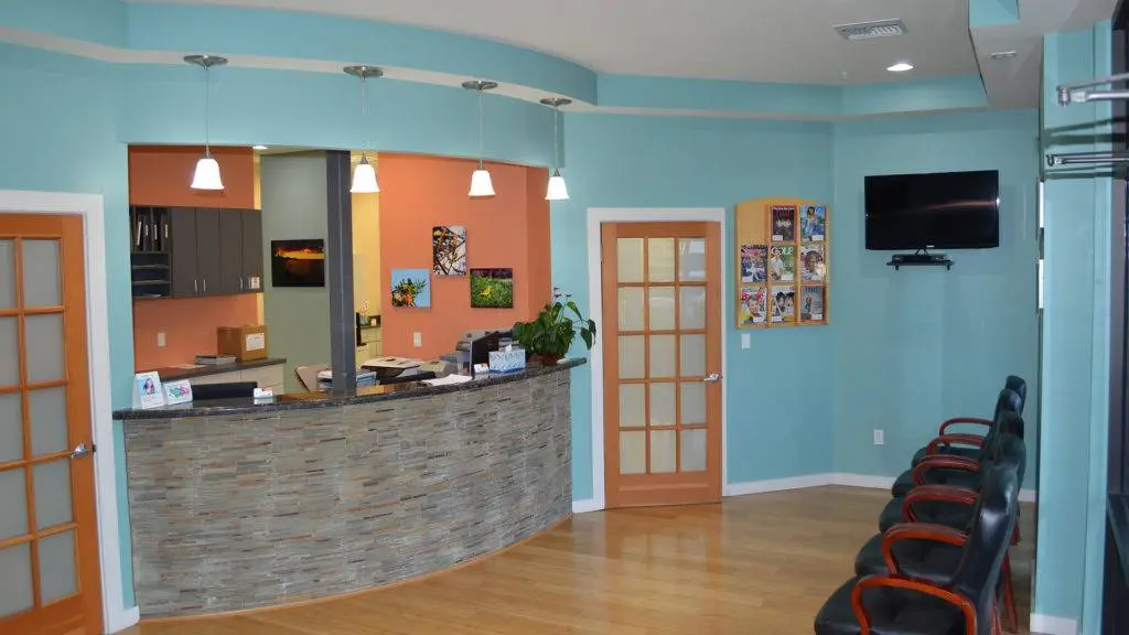 Carillon Cosmetic & General Dentistry