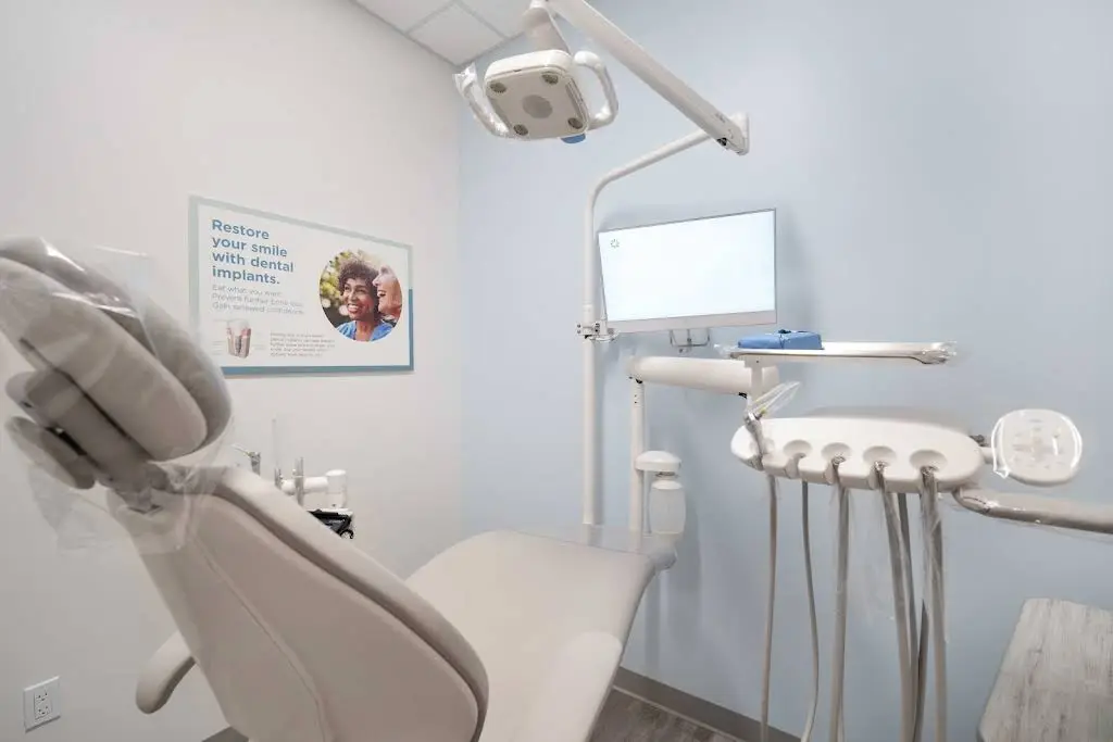 Naples Bay Dental Group - Professional dental clinic exterior with modern facilities