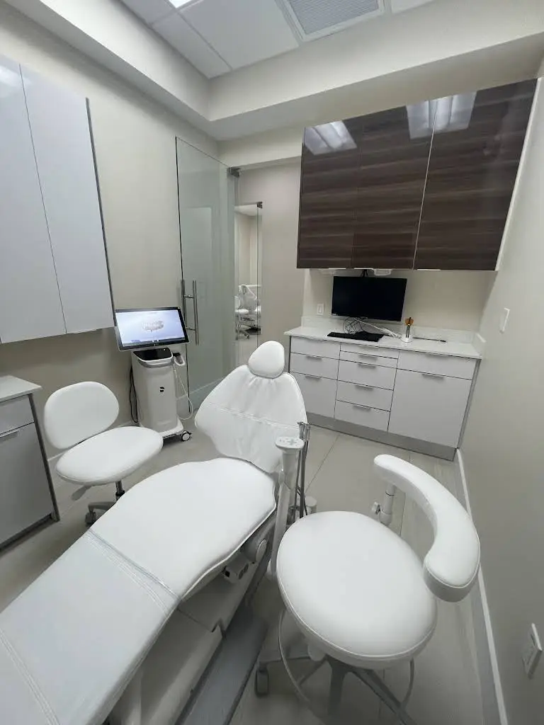 Luxe Dentistry - Scott C. Hood, D.D.S.