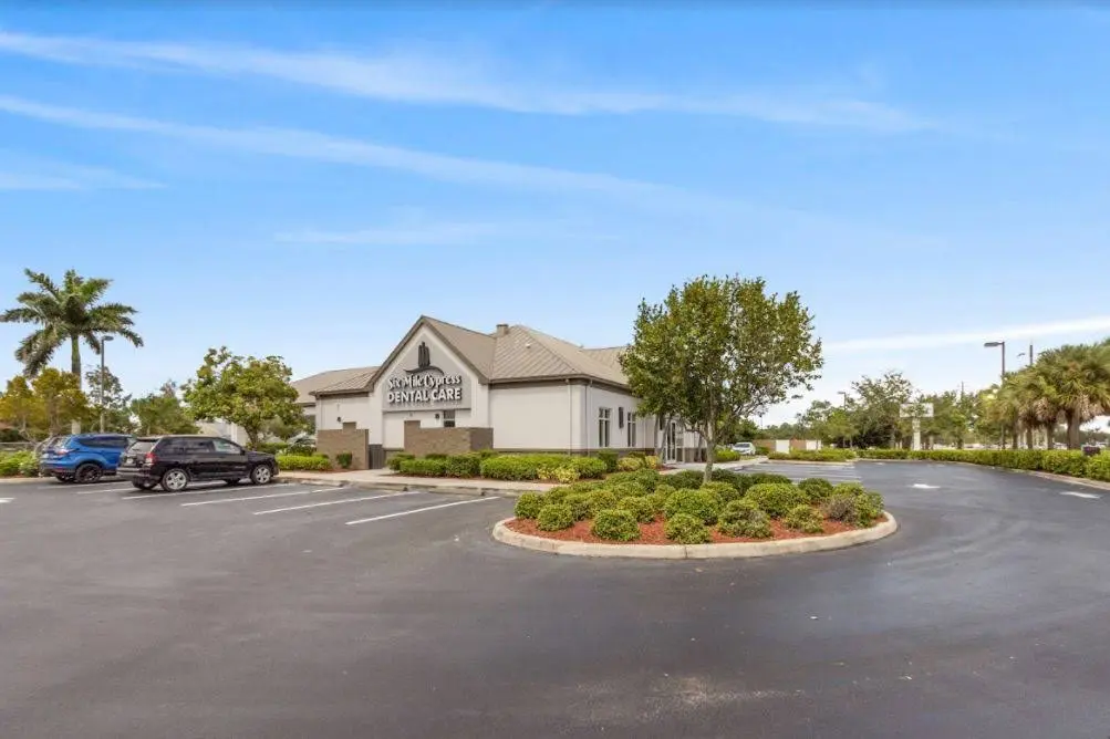 Six Mile Cypress Dental Care