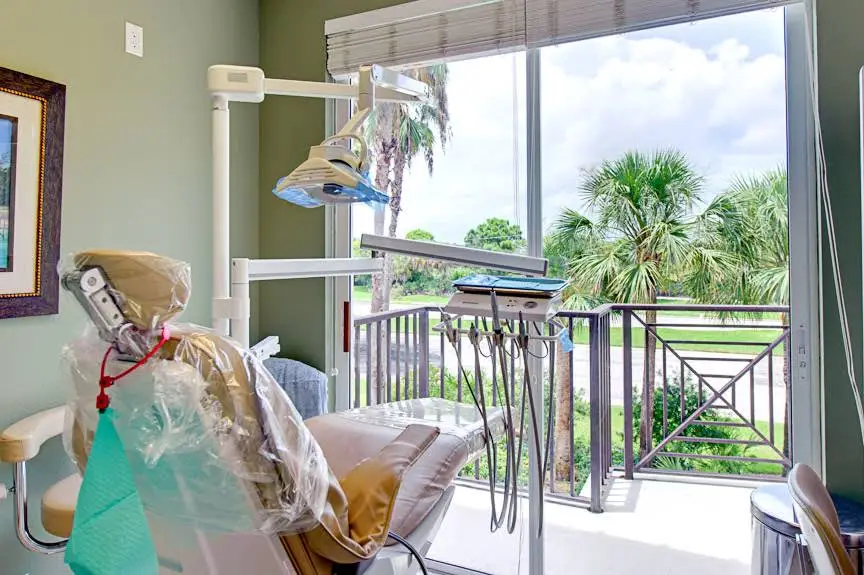 Gardens Dental Care - Professional dental clinic exterior with modern facilities