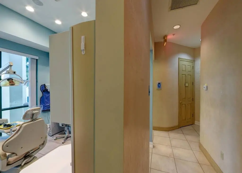 Optimal Dental Fitness of Naples - George Mantikas, D.M.D