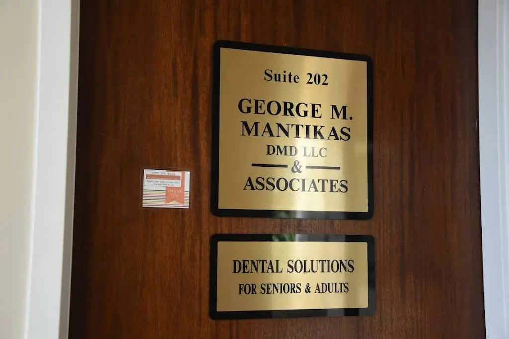 Optimal Dental Fitness of Naples - George Mantikas, D.M.D
