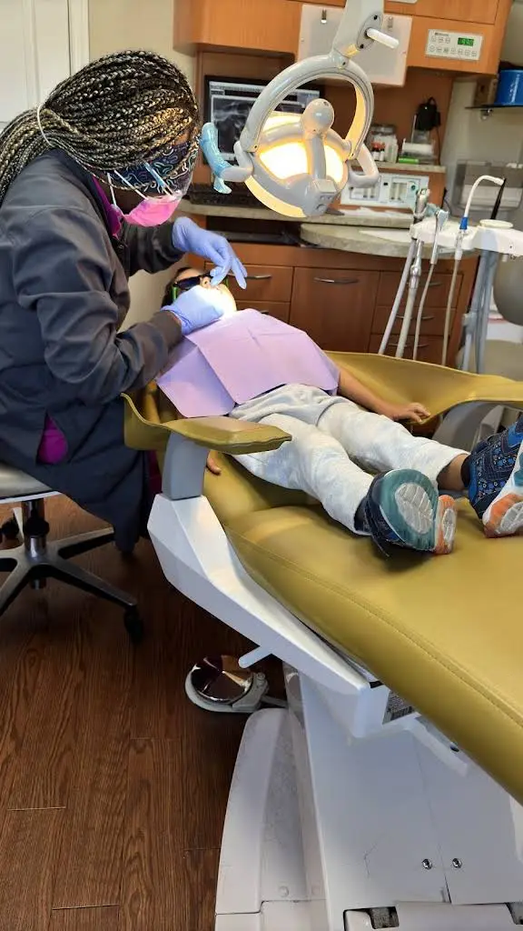 Tomer Haik, DDS, PA - Professional dental clinic exterior with modern facilities