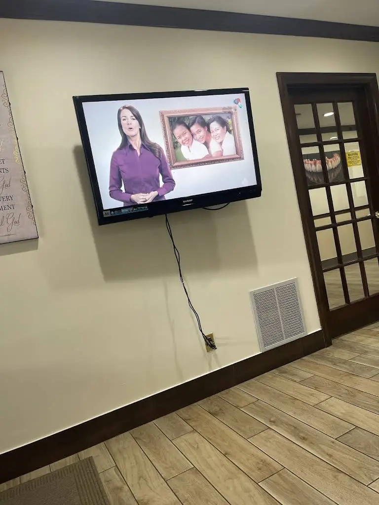 Coral Dental And Denture PA