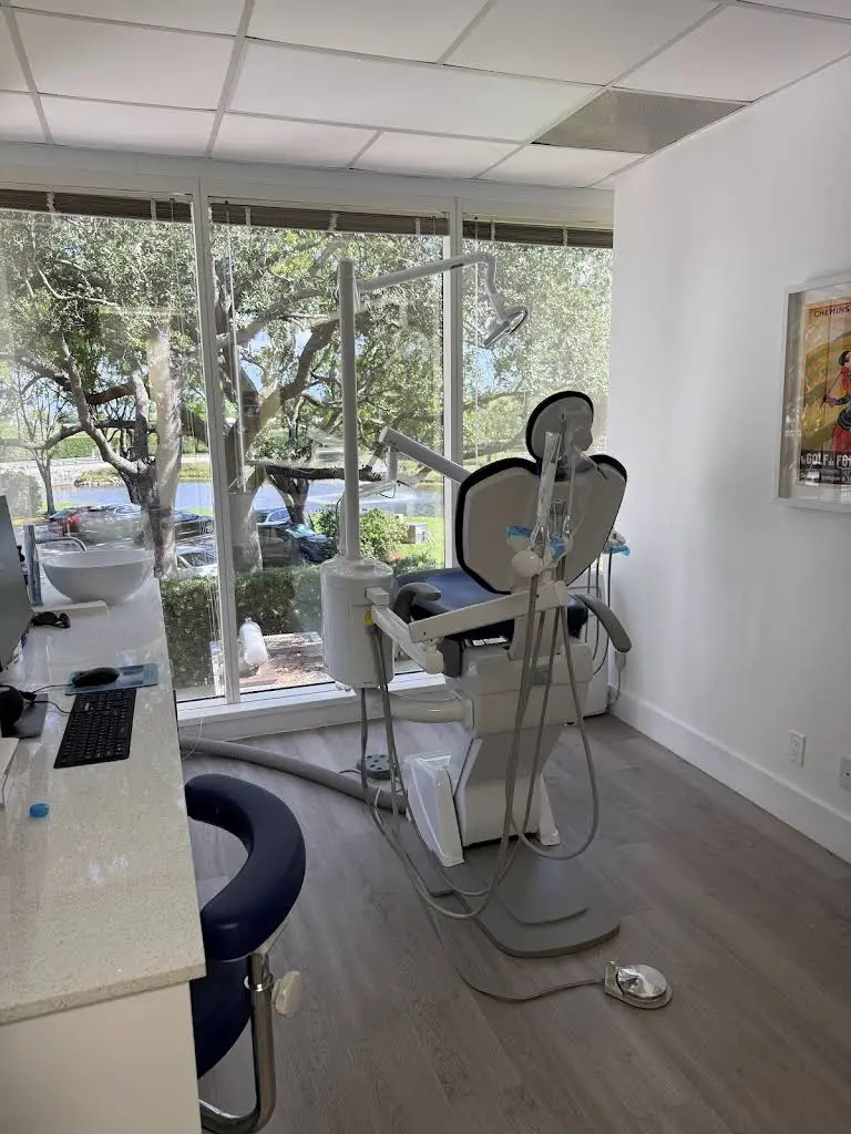 J Alvarez Dentistry