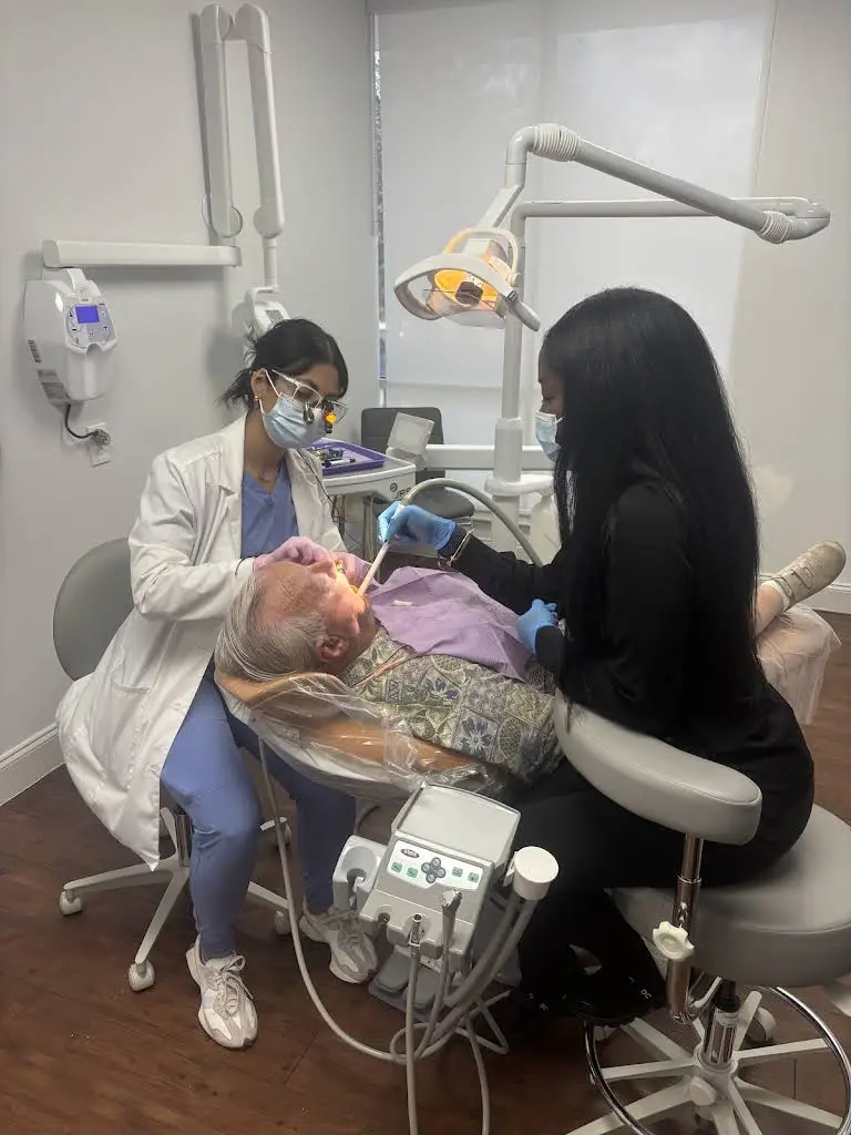 Implant and Comprehensive Dentistry of Naples