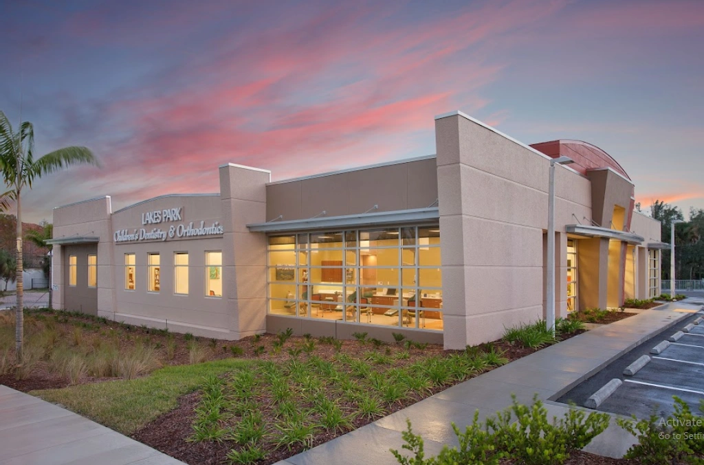 Lakes Park Children's Dentistry & Orthodontics - Professional dental clinic exterior with modern facilities