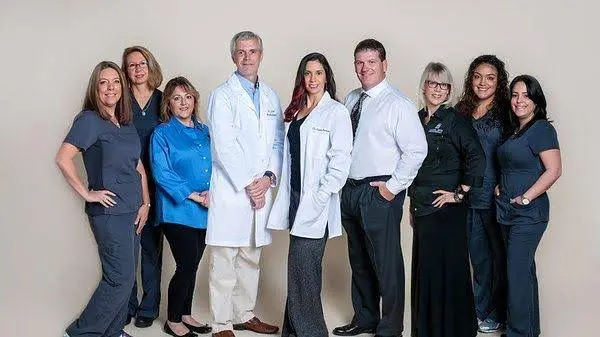 Caloosa Dental Fort Myers - Professional dental clinic exterior with modern facilities