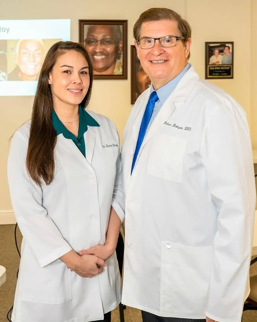 Complete Dental Care of South Florida - Professional dental clinic exterior with modern facilities