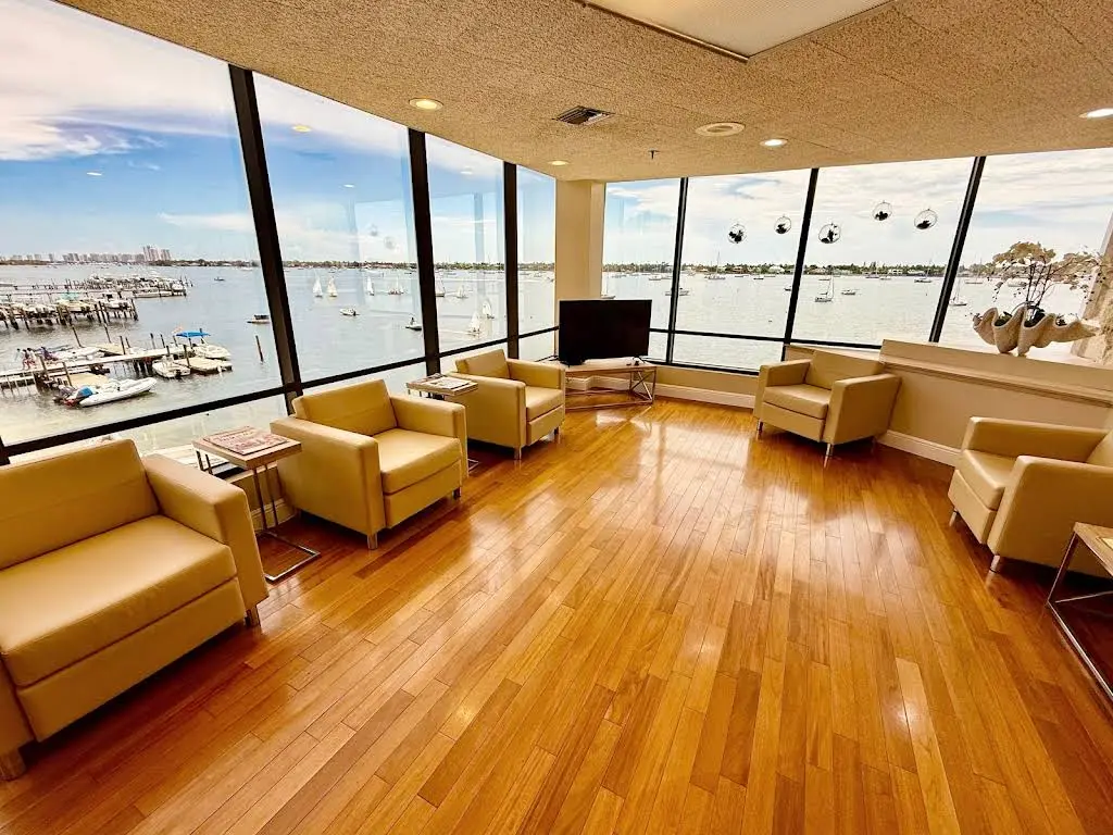 John S. Ledakis, DDS, PA - Professional dental clinic exterior with modern facilities