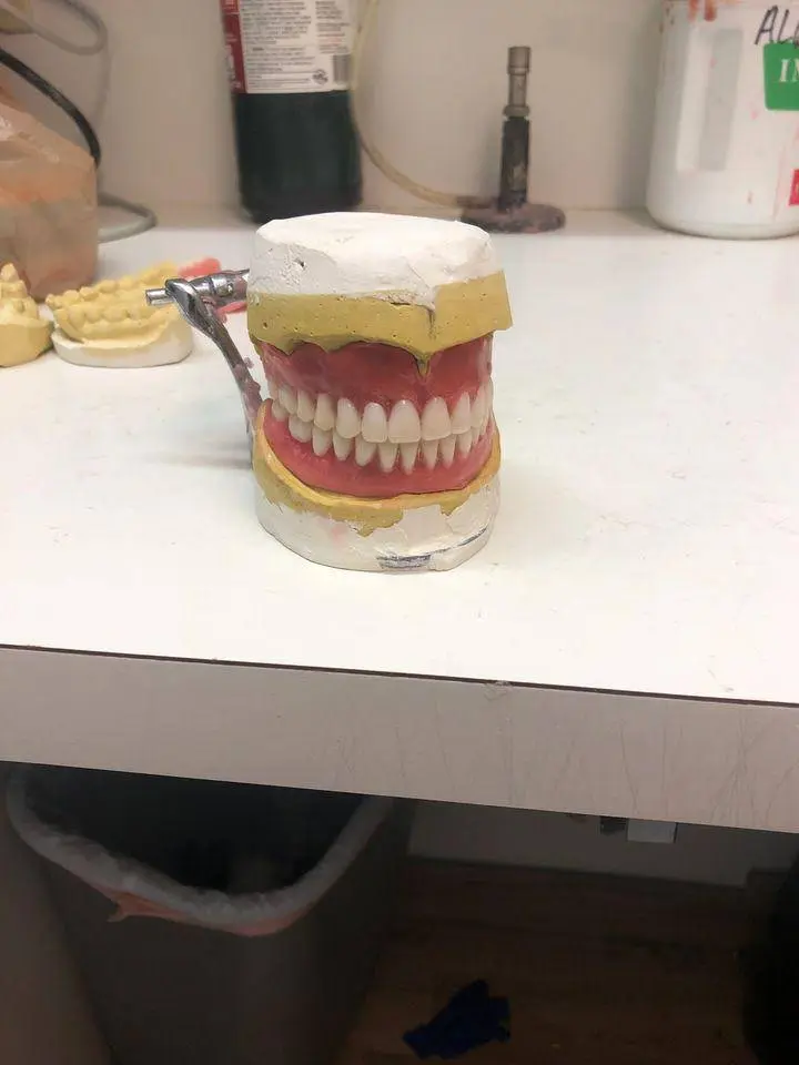 Emergency Denture Services