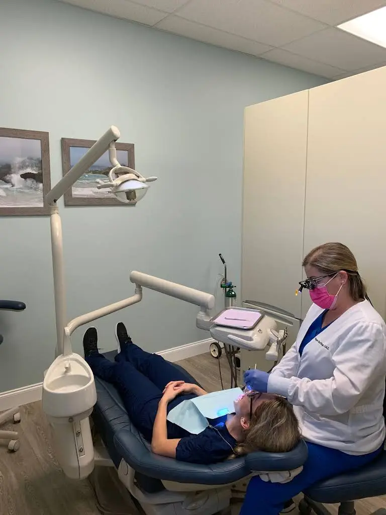 Hastings Acosta Family Dentistry - Professional dental clinic exterior with modern facilities