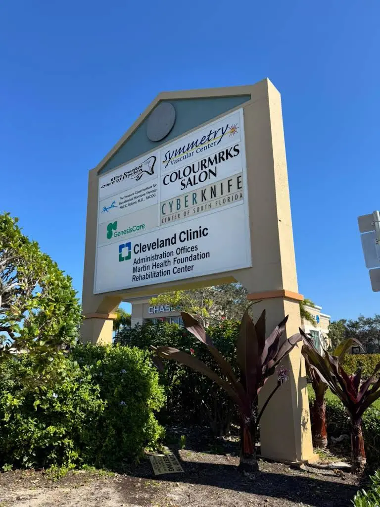 Elite Dental Care of Florida - Professional dental clinic exterior with modern facilities