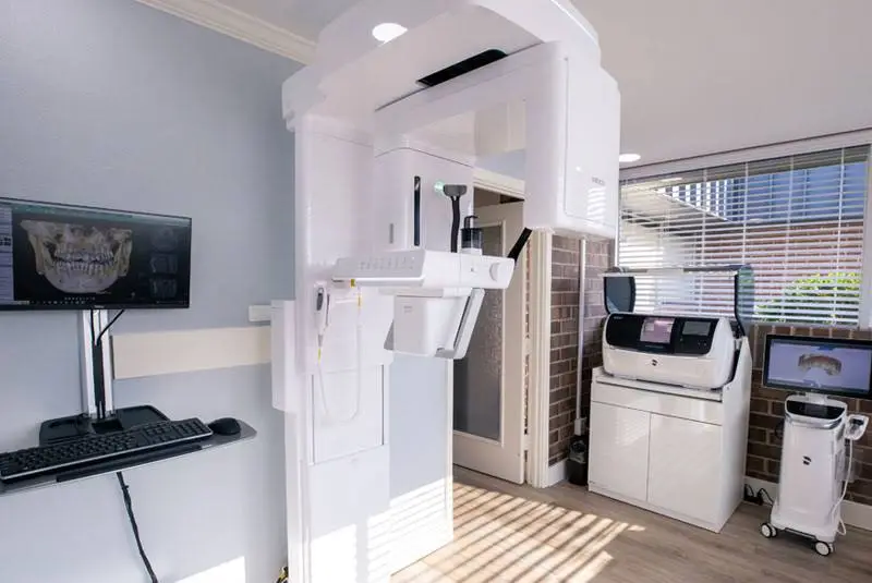 Kari Mann Dental Studio
