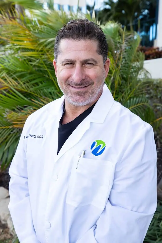 Weinberg Dentistry - Professional dental clinic exterior with modern facilities