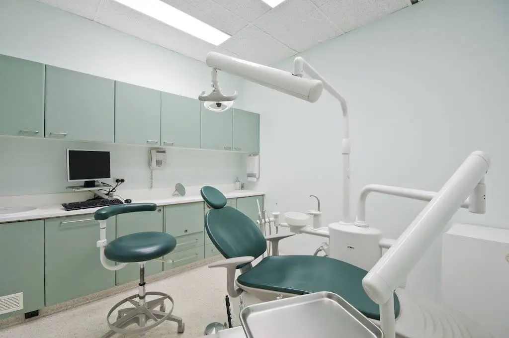 Solutions Dental Office In Lake Worth