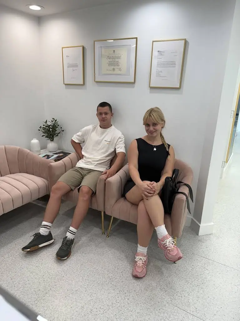 B Dental Studio