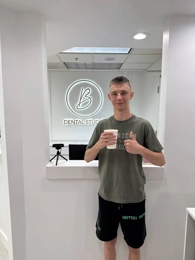 B Dental Studio