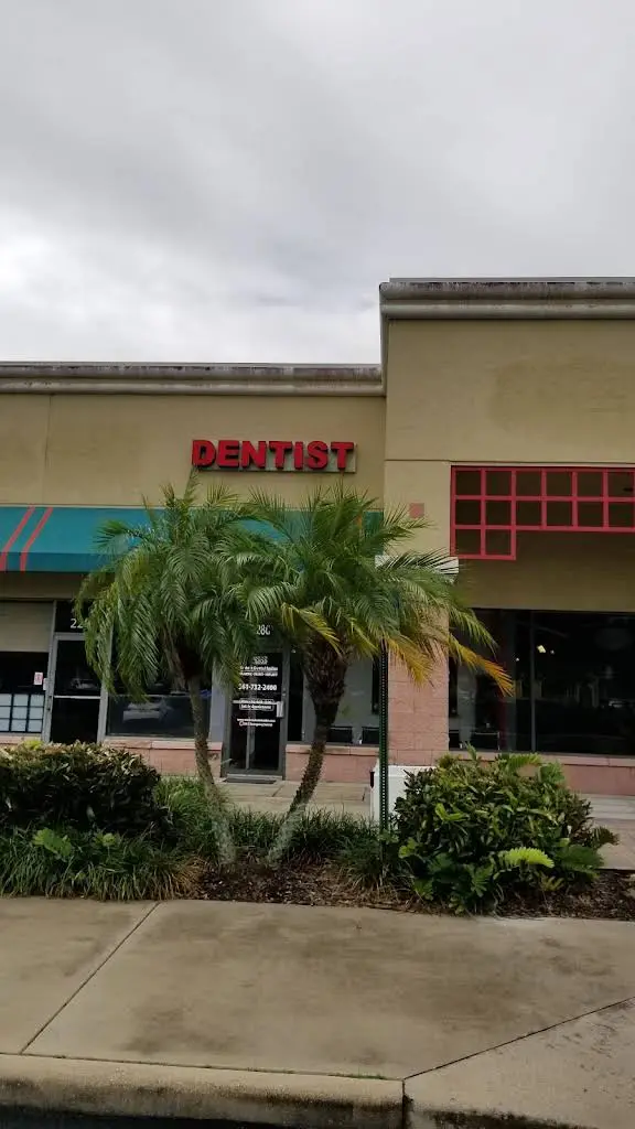 Modern Dental Smiles