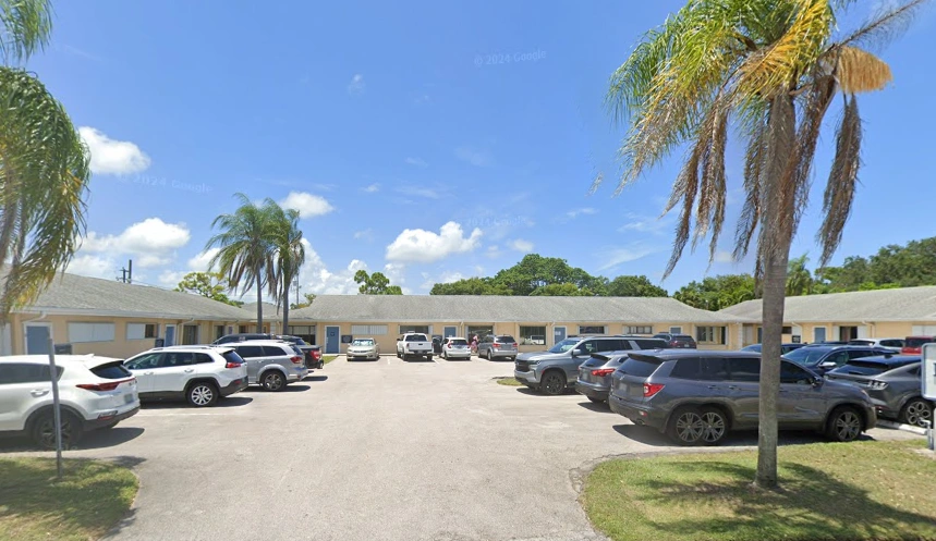 Lawnwood Dental Care - Professional dental clinic exterior with modern facilities