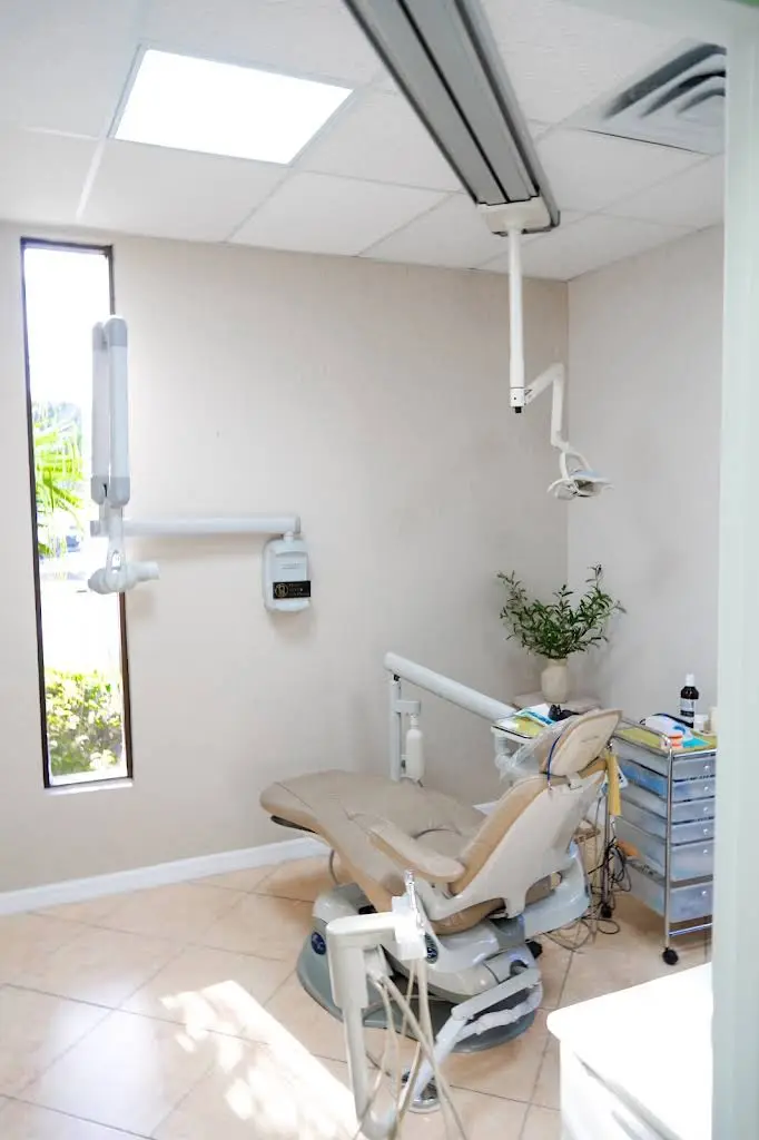 Comfort Smiles - Professional dental clinic exterior with modern facilities