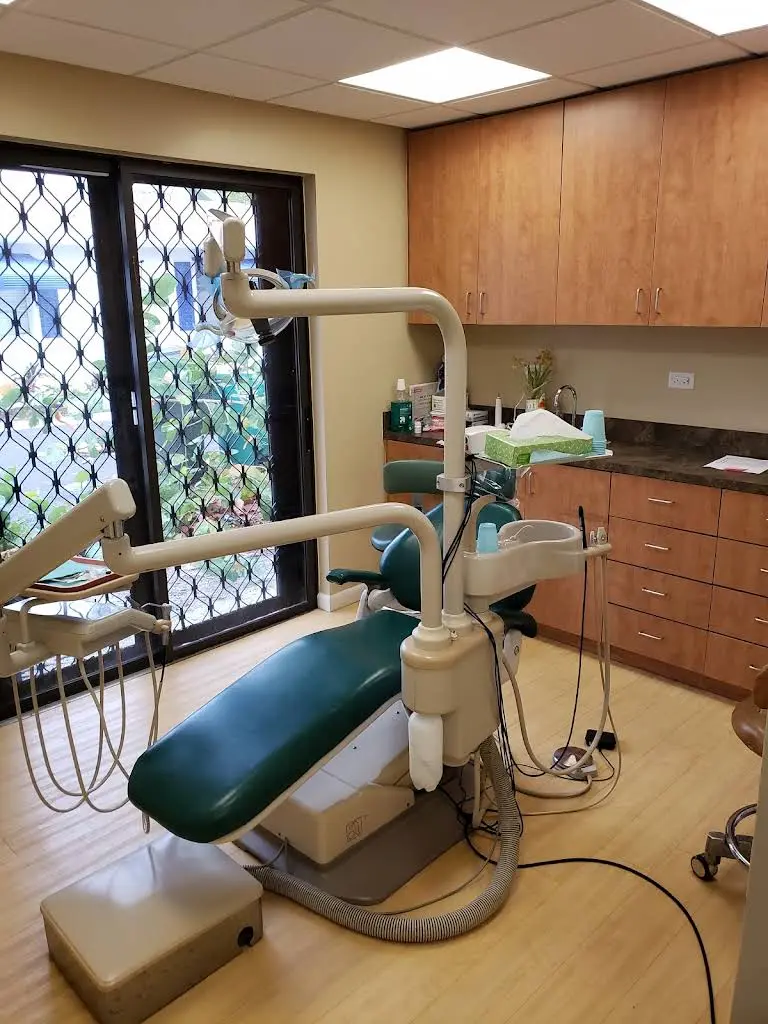 Family Dentist of Palm Beach - Professional dental clinic exterior with modern facilities