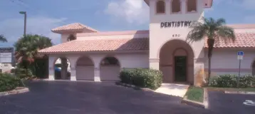 Palm Beach Smiles: Michael I. Barr, DDS
