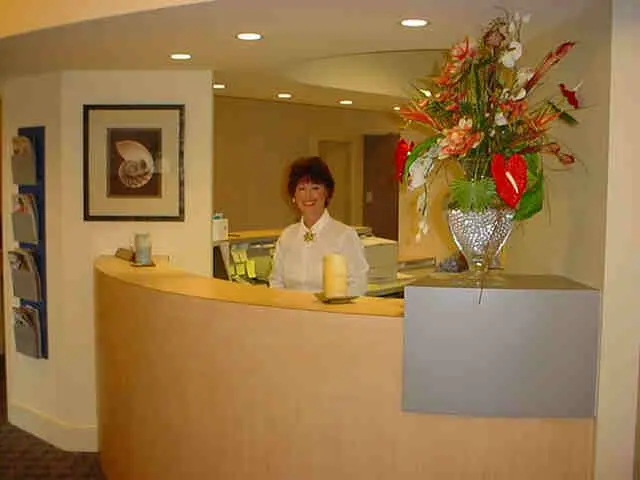 Palm Beach Smiles: Michael I. Barr, DDS