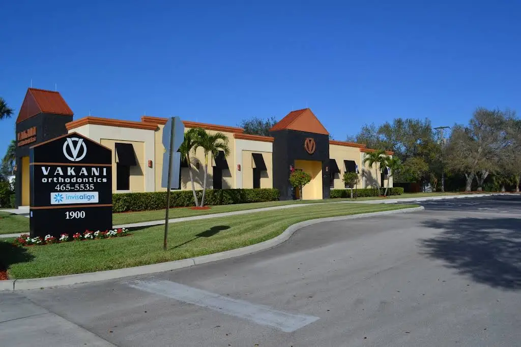 Vakani Orthodontics - Professional dental clinic exterior with modern facilities
