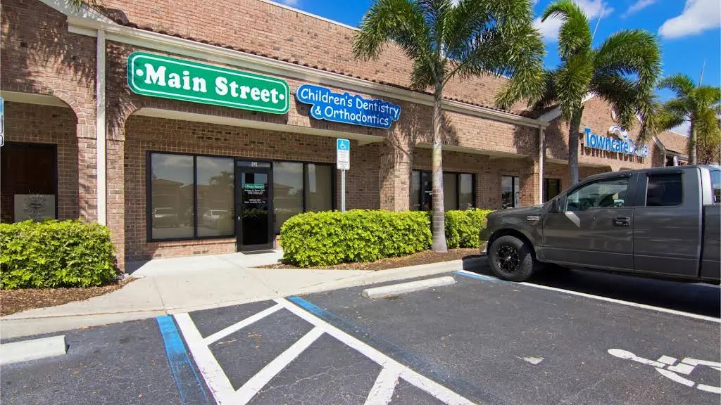 Main Street Children's Dentistry and Orthodontics - Professional dental clinic exterior with modern facilities