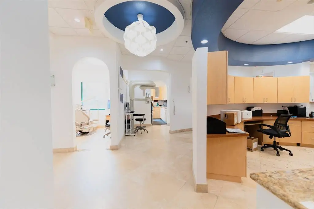 Coastline Family Dental & Implants