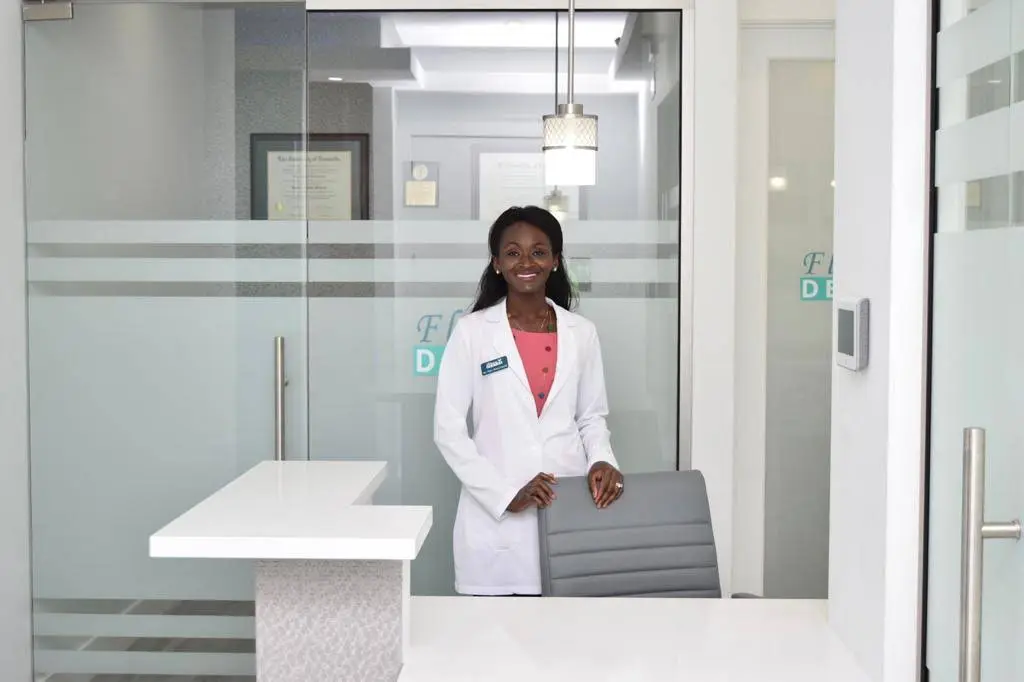 Flora Dental