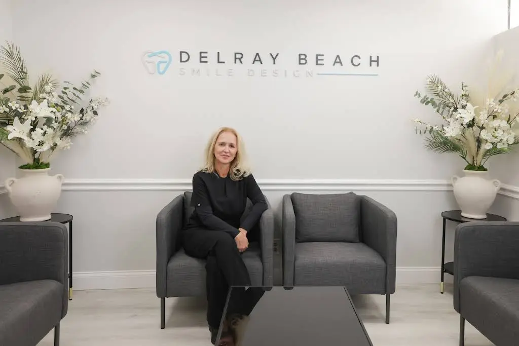 Delray Beach Smile Design - Professional dental clinic exterior with modern facilities