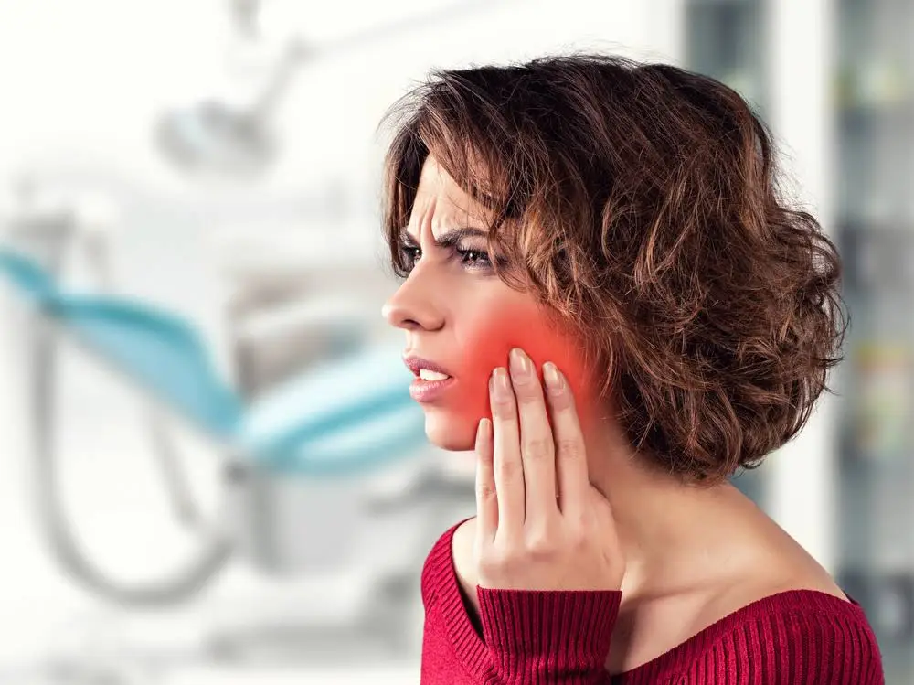 Emergency Dentist Boca Raton - Professional dental clinic exterior with modern facilities