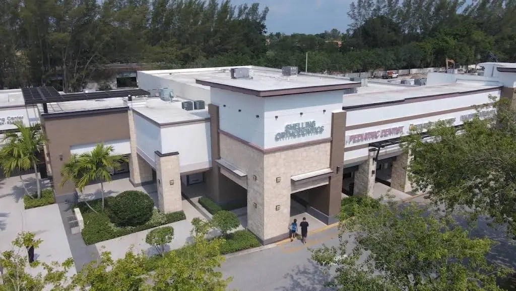 Shelling Orthodontics Boca Raton - Professional dental clinic exterior with modern facilities