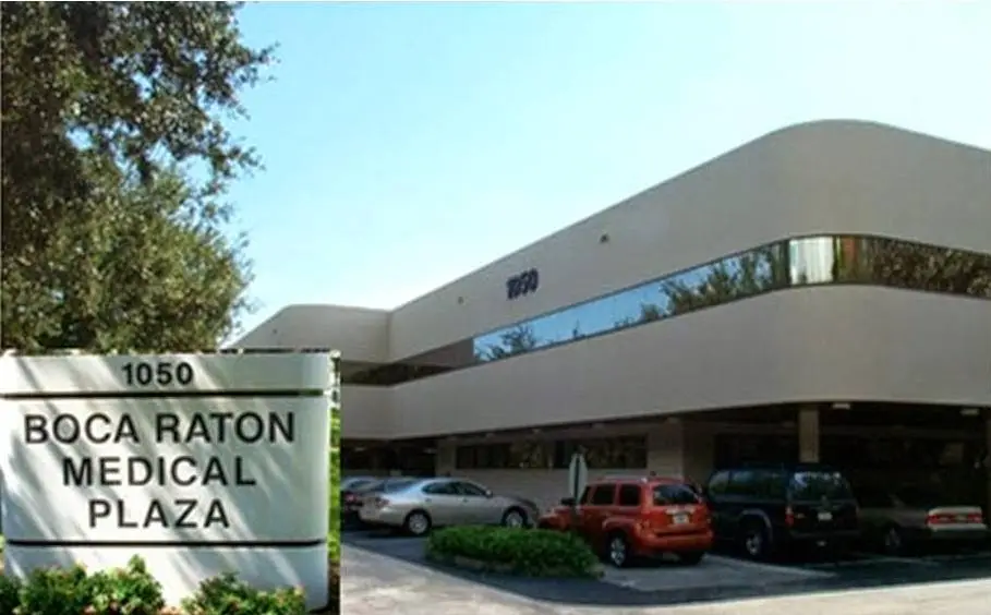 Konis Family Dental - Professional dental clinic exterior with modern facilities
