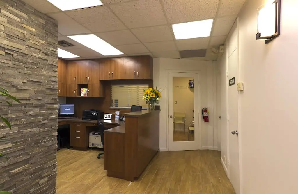 Karoline Asbell, DDS