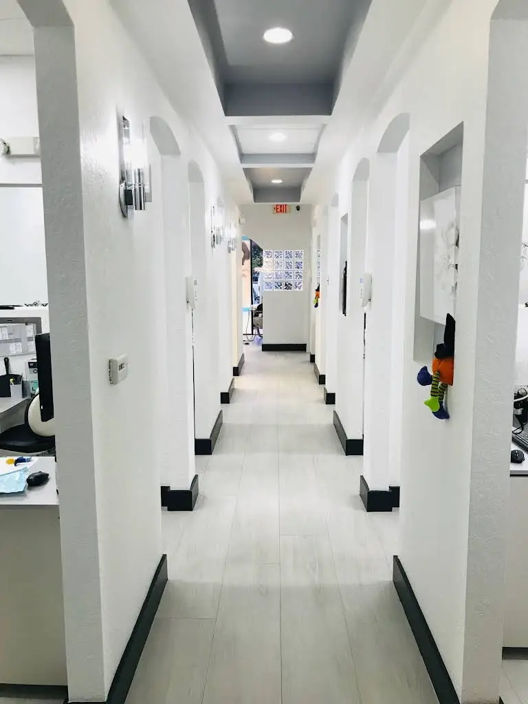 Deerfield Family Dental - Professional dental clinic exterior with modern facilities