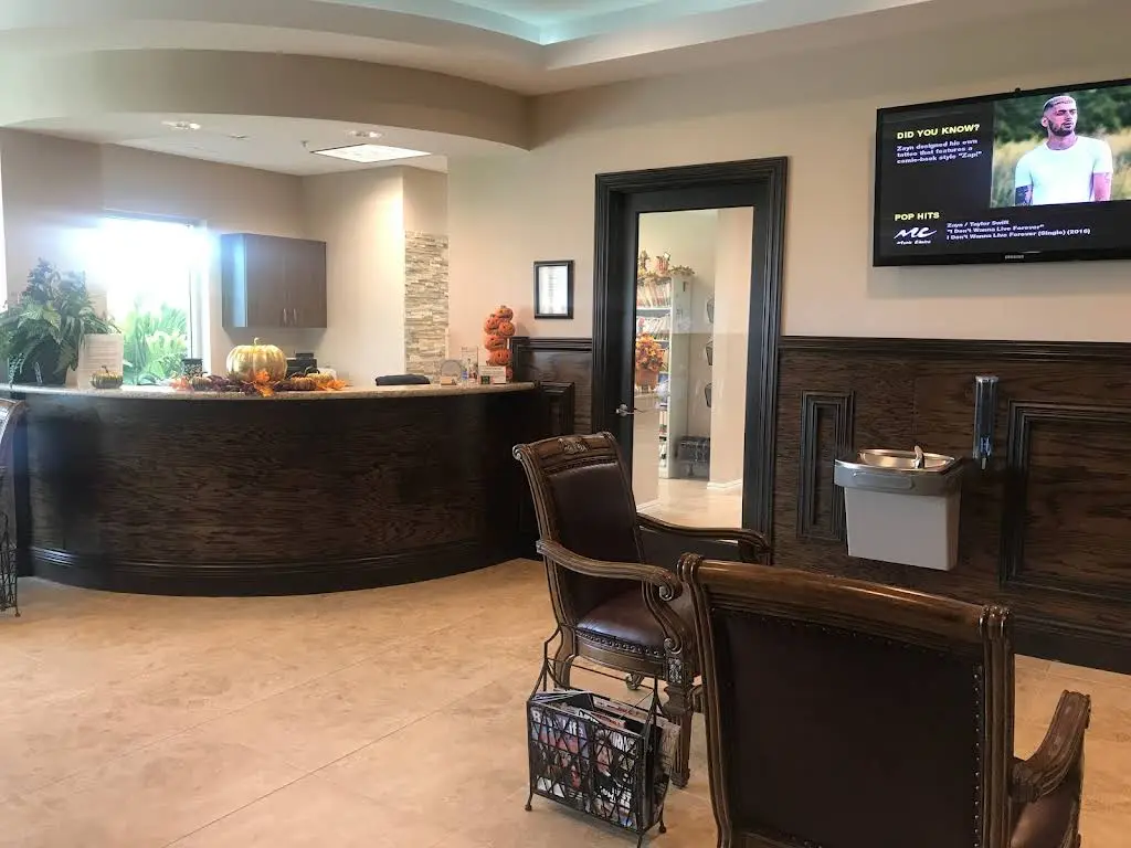 Colella Cosmetic Dentistry - Professional dental clinic exterior with modern facilities