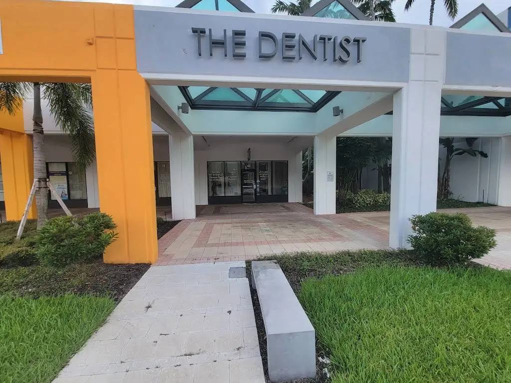Township Dental Care - Coconut Creek - Professional dental clinic exterior with modern facilities