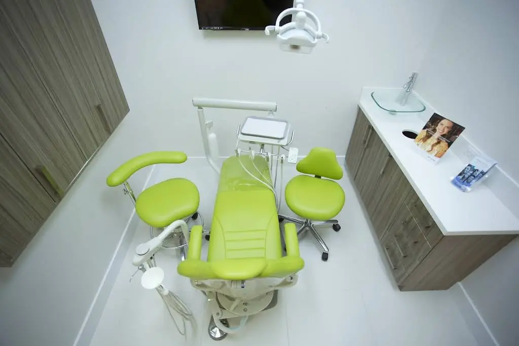 Innovation Dental - Professional dental clinic exterior with modern facilities