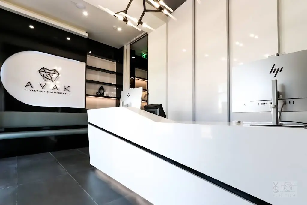Avak Aesthetic Dentistry