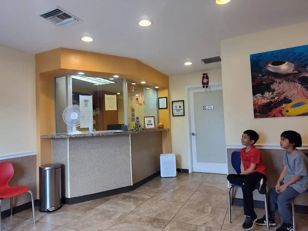 Cassia Barros DDS PA