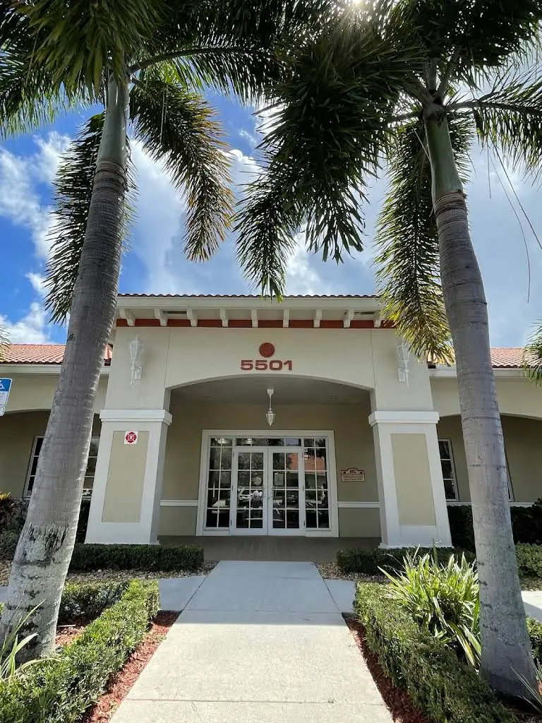 William A Forero DMD - Dental Implants Coral Springs - Professional dental clinic exterior with modern facilities