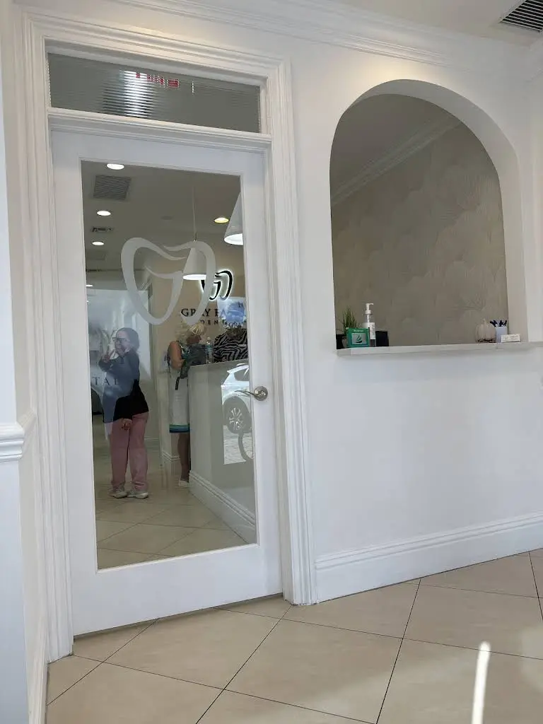 Rey Dental