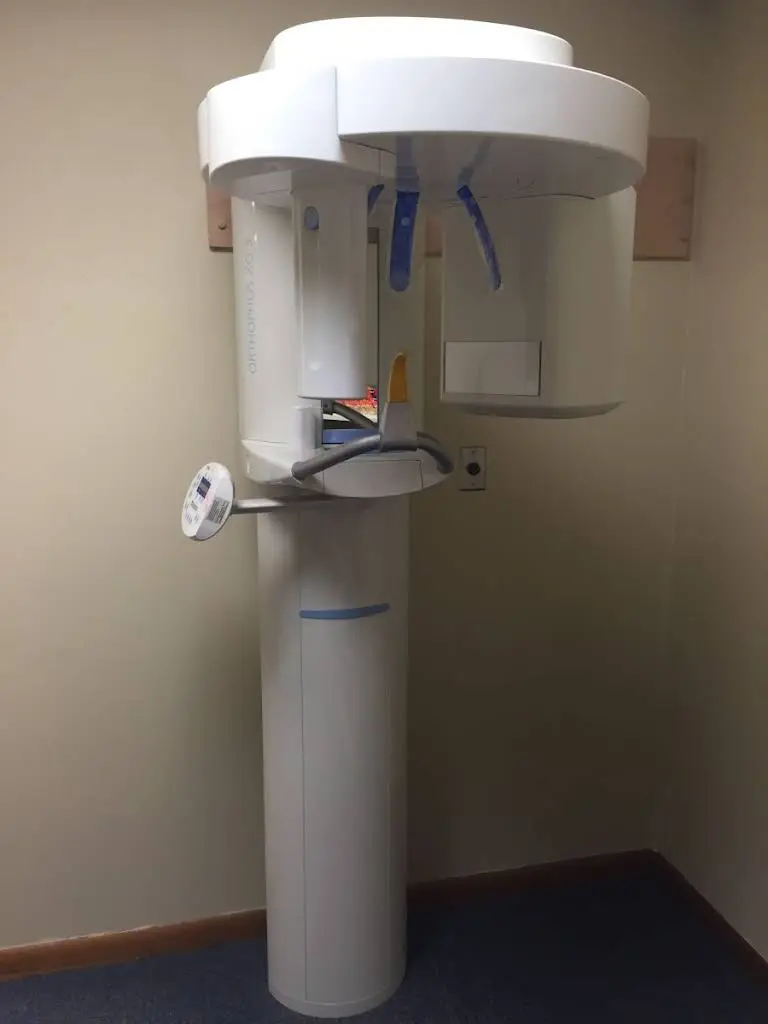 Listopad & Finder DDS