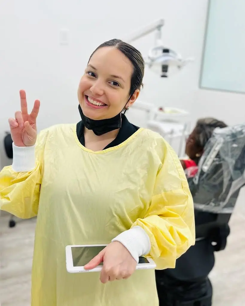 The Dental Lounge Implant & Laser Specialist