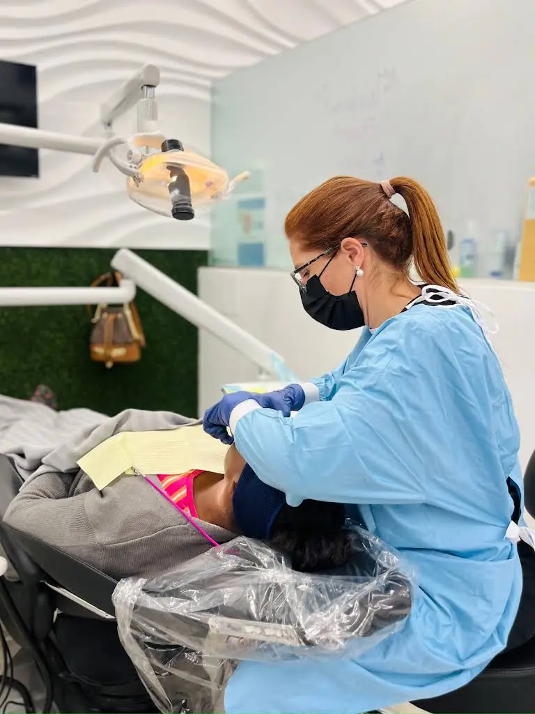 The Dental Lounge Implant & Laser Specialist